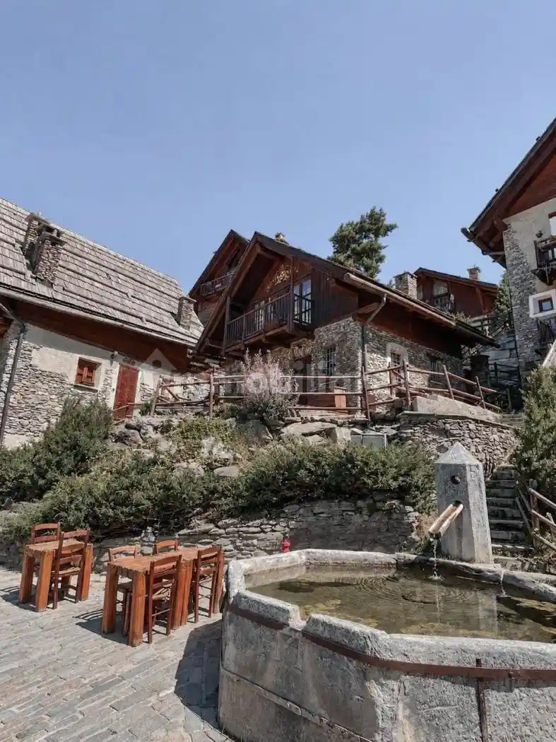 Villa in vendita a Sauze di Cesana