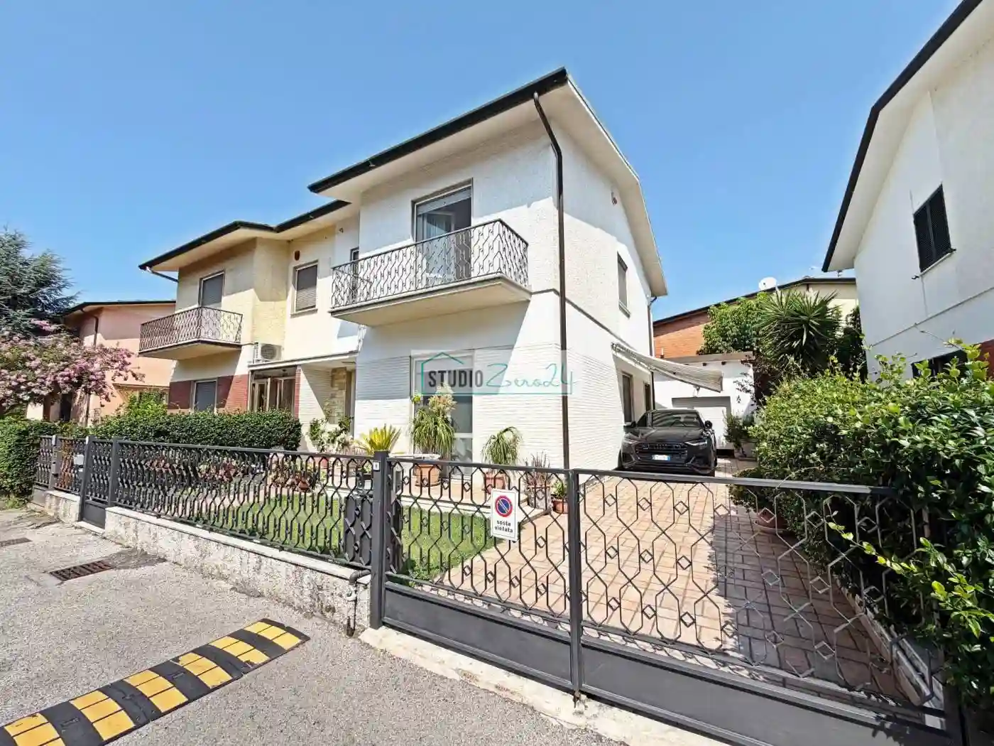 Villa - foto 2