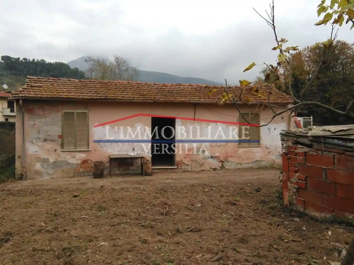 Casa indipendente in vendita a Massa