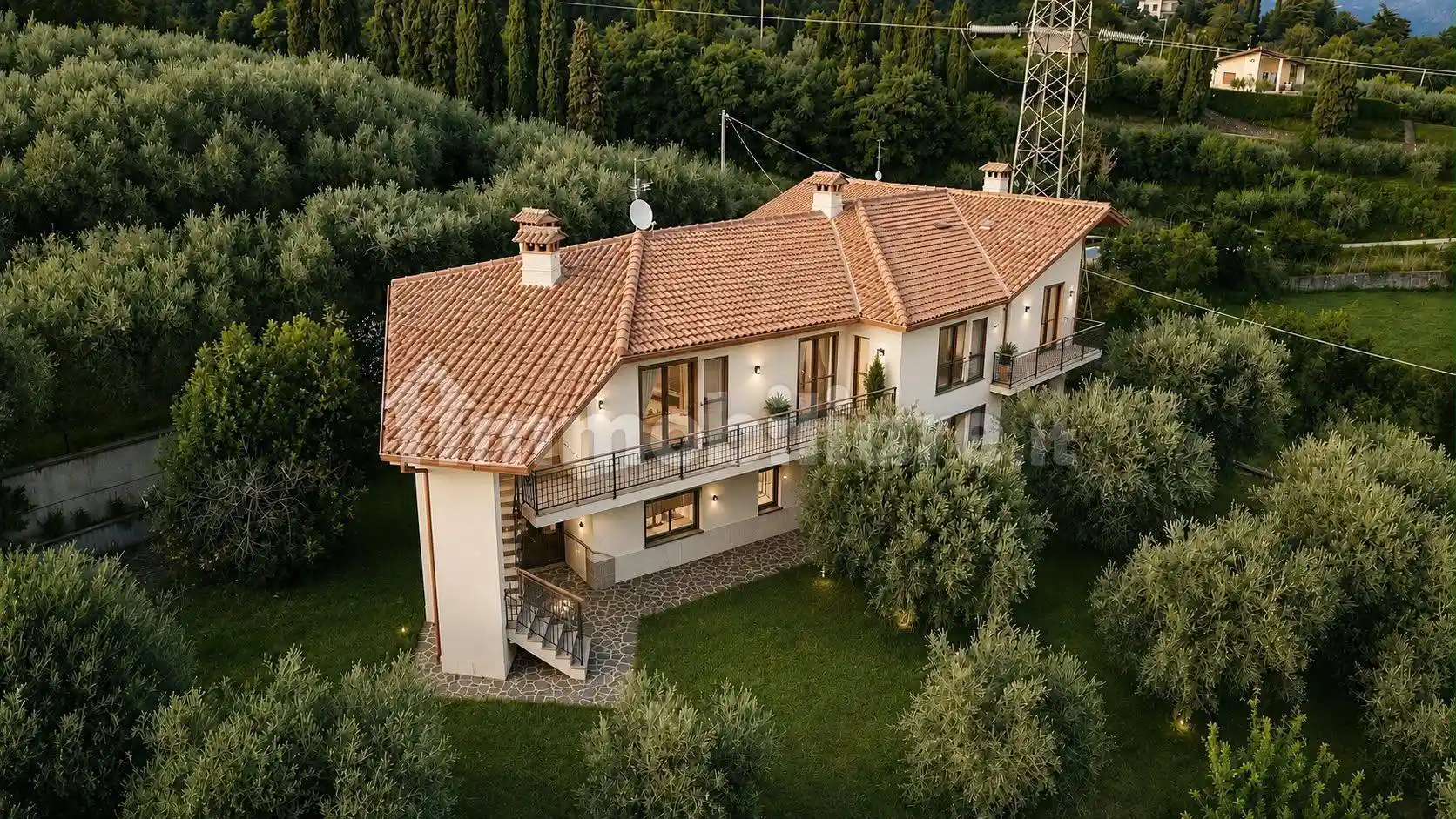 Villa in vendita a Caprino Veronese