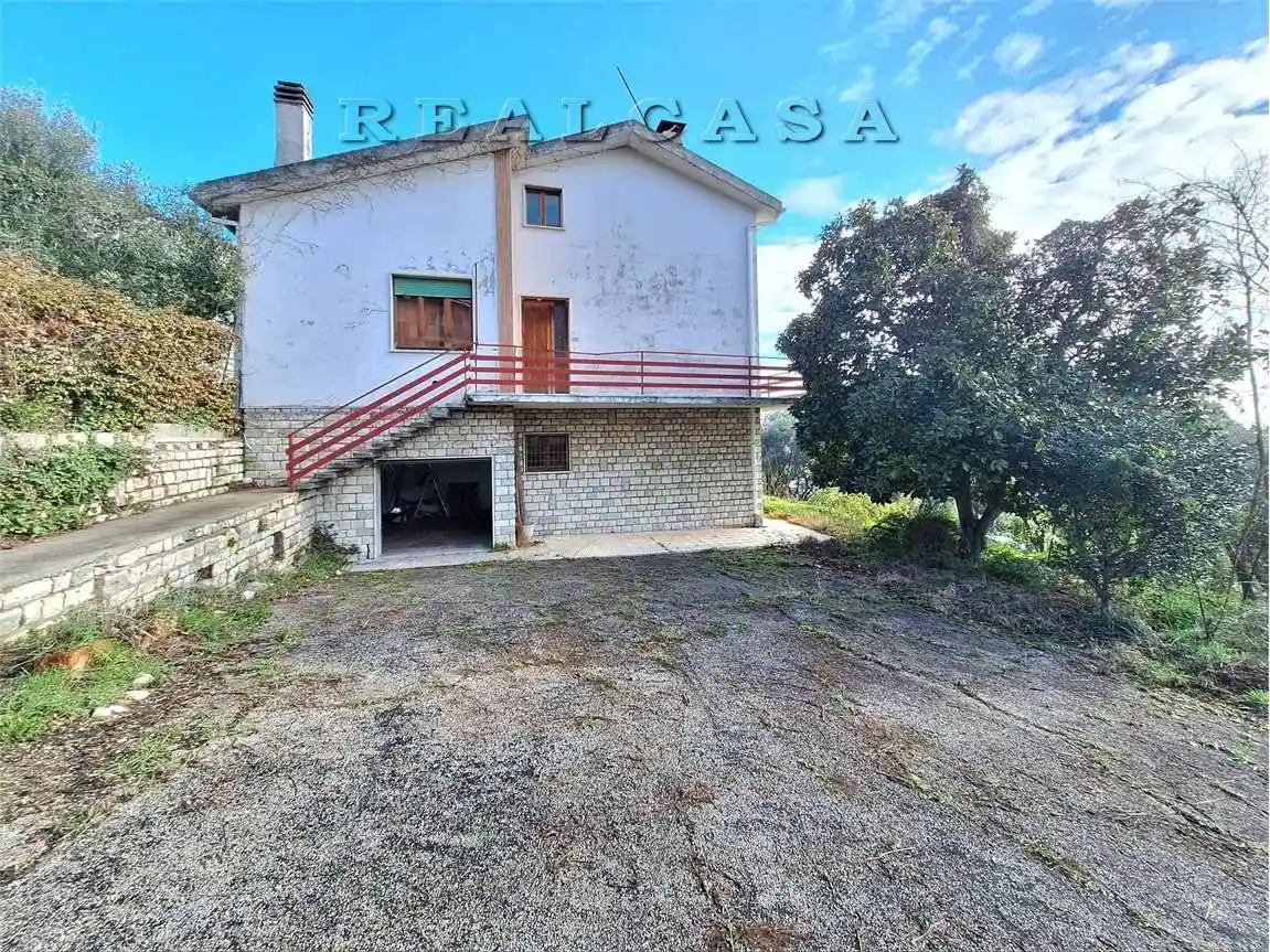Villa in vendita a Osimo
