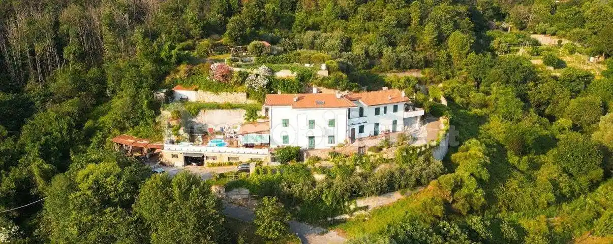 Villa in vendita a Vezzi Portio