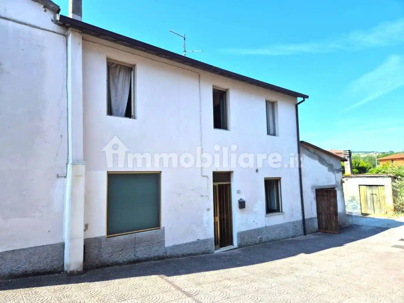 Casa indipendente in vendita a Montecalvo in Foglia