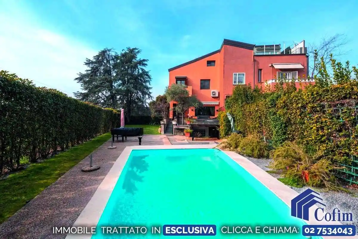 Casa indipendente in vendita a Segrate