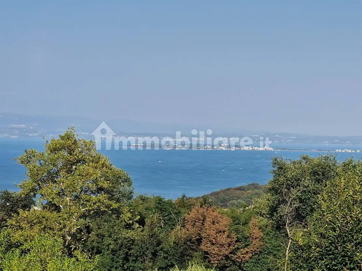 Appartamento in affitto a Padenghe sul Garda