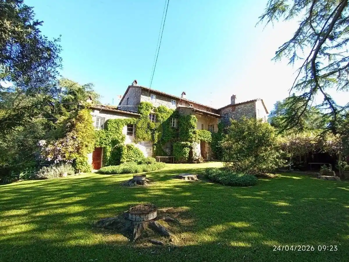 Rustico - Casale in vendita a Camaiore