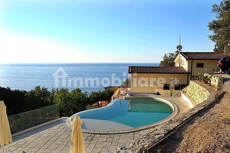 Villa in vendita a Marciana Marina