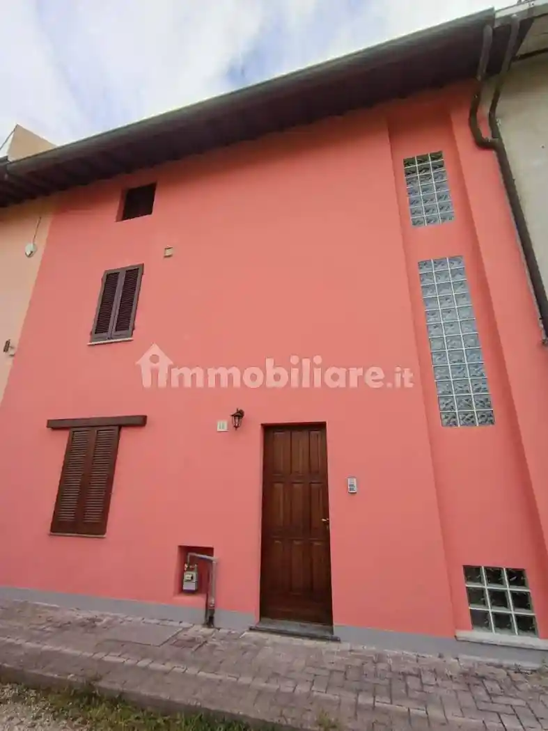 Casa indipendente in vendita a Galliate