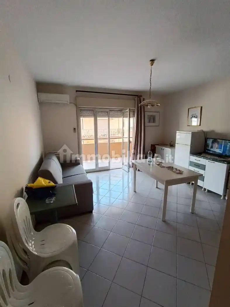Appartamento in vendita a Nizza di Sicilia