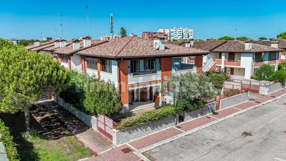 Villa in vendita a Comacchio