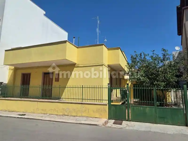 Casa indipendente in vendita a Bitetto