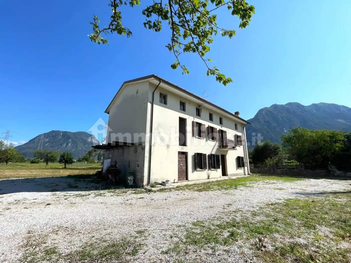 Villa in vendita a Gemona del Friuli