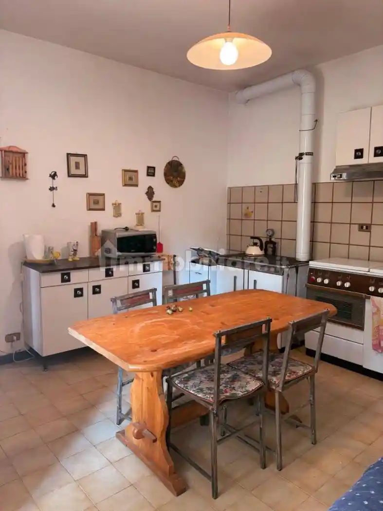 Casa indipendente in vendita a Monchio delle Corti