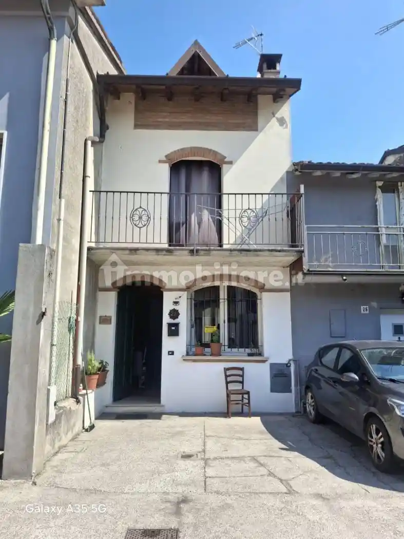 Villetta a schiera in vendita a Fiesse