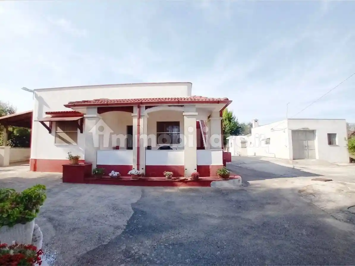 Villa in vendita a San Vito dei Normanni