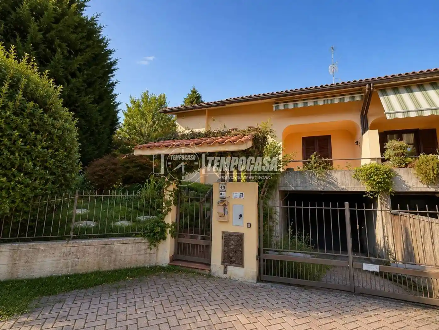 Villa in vendita a Usmate Velate