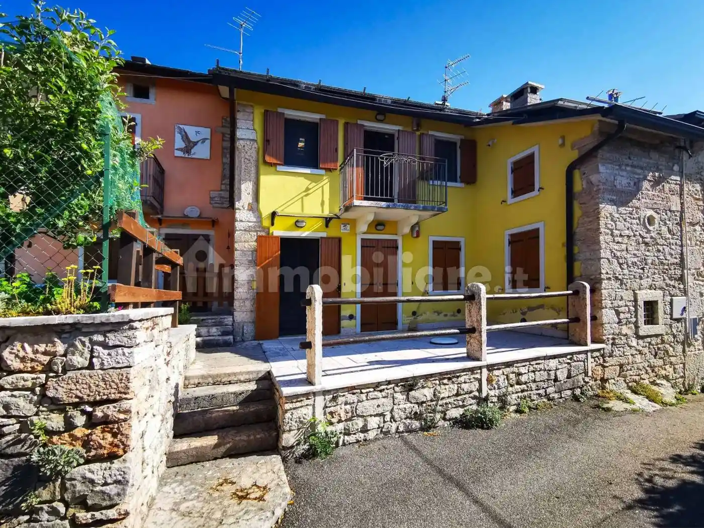 Appartamento in vendita a Erbezzo