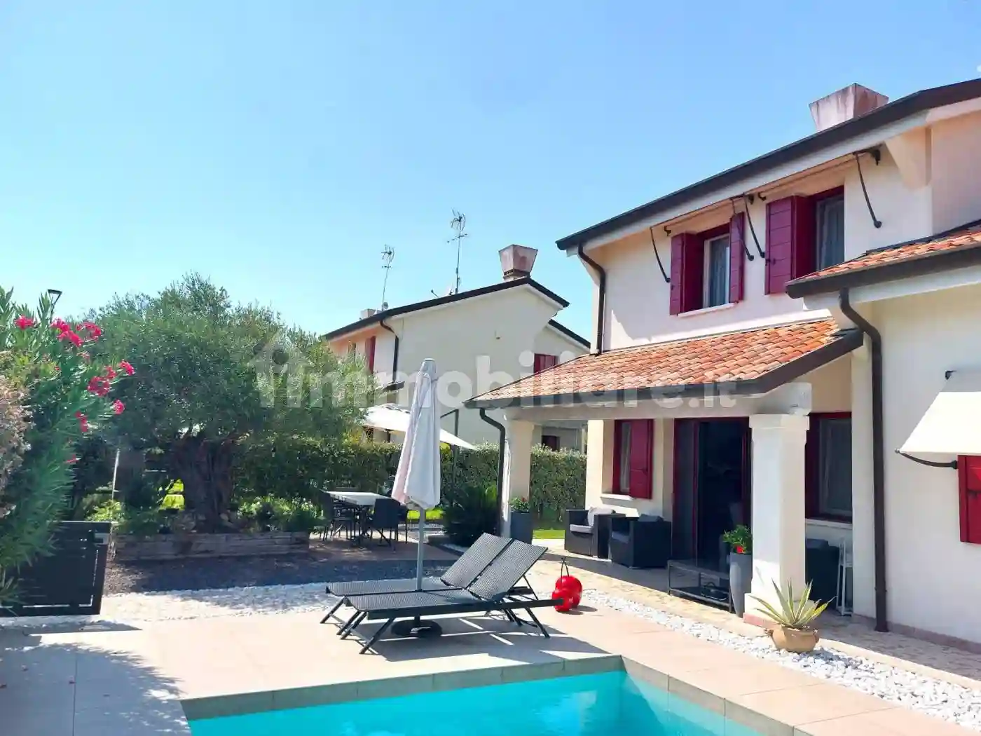 Villa - foto 3