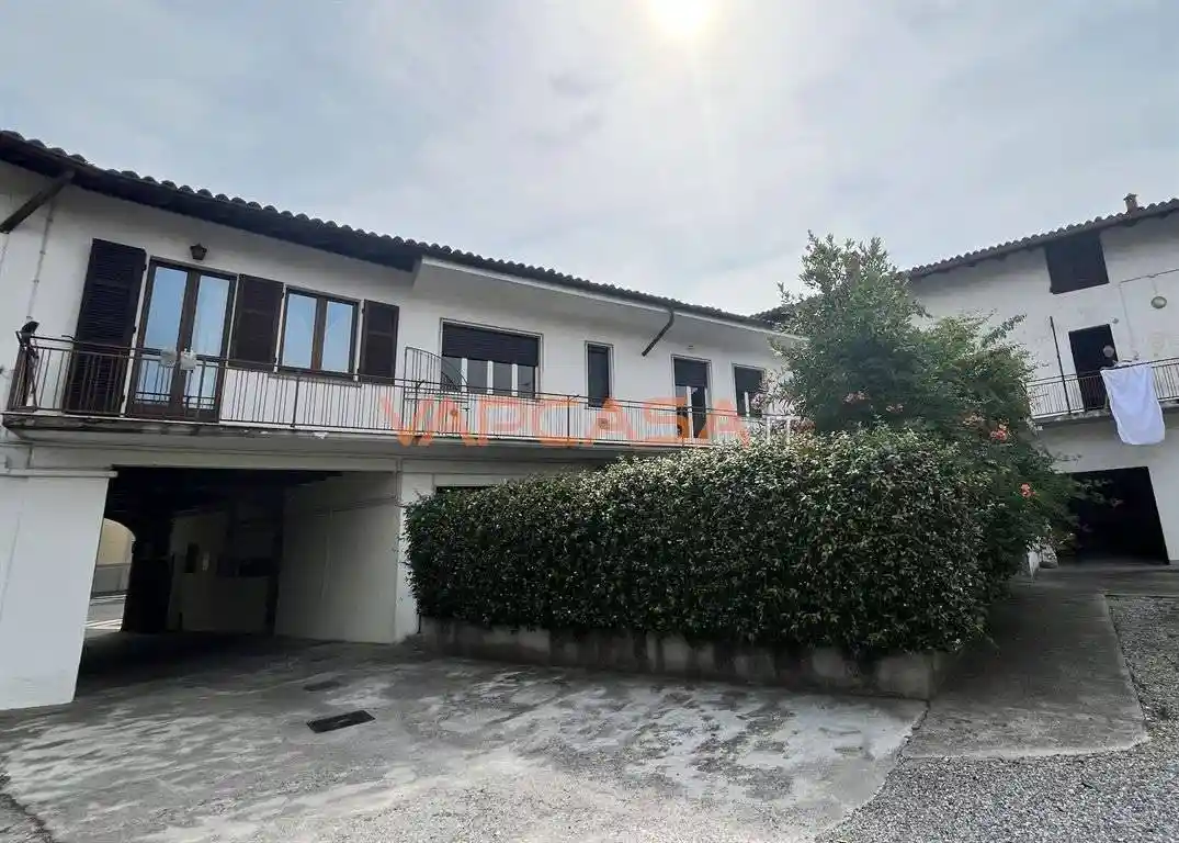 Palazzo - Edificio in vendita a Cologno al Serio