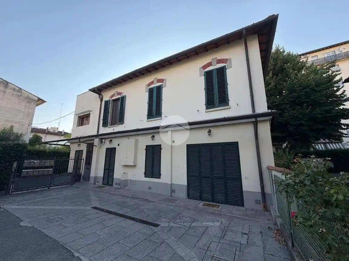 Appartamento in vendita a Firenze