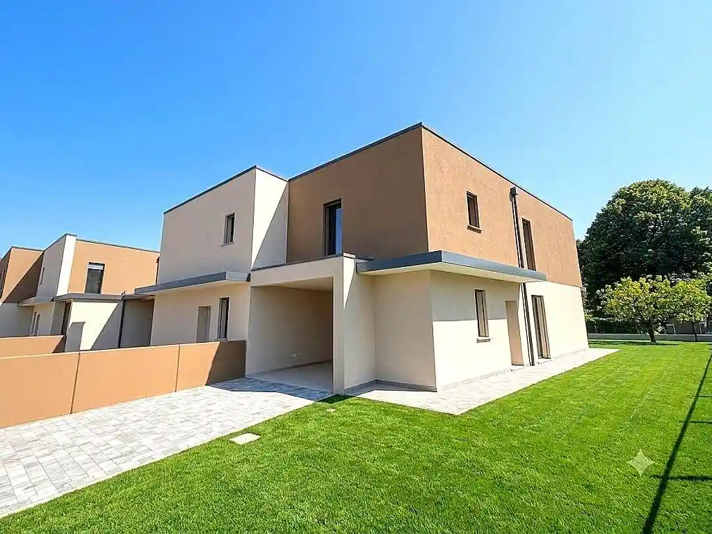 Villa in vendita a Pagnacco