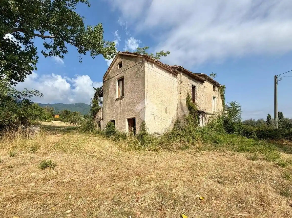 Casa indipendente in vendita a Cerisano