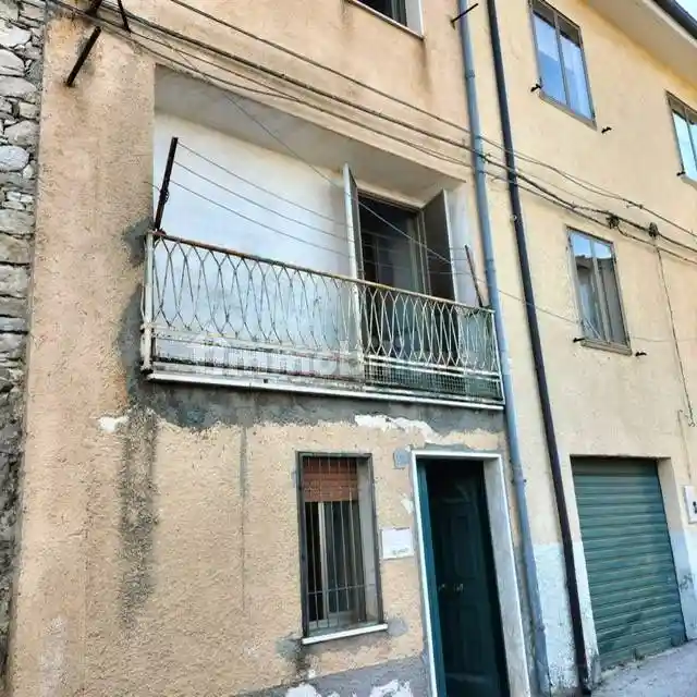 Appartamento in vendita a Carunchio