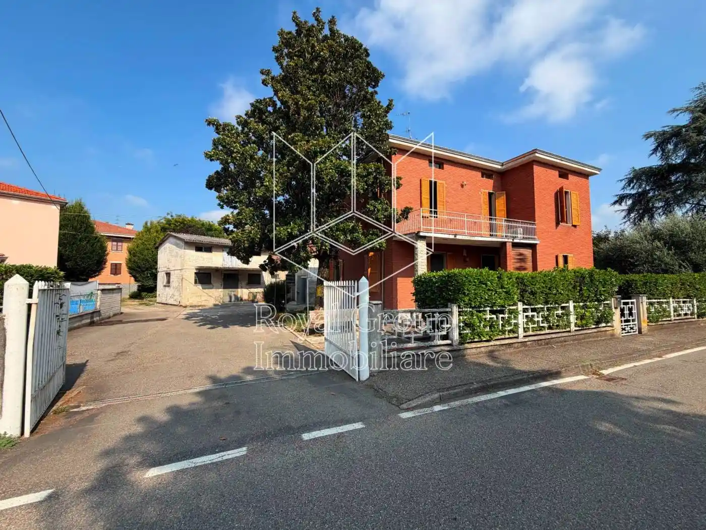 Villa in vendita a Fontevivo