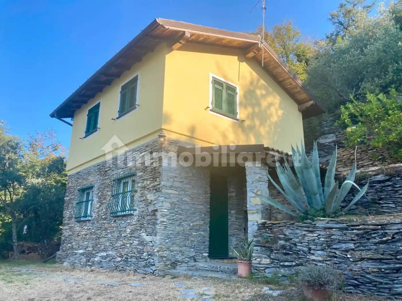 Villa in vendita a Avegno
