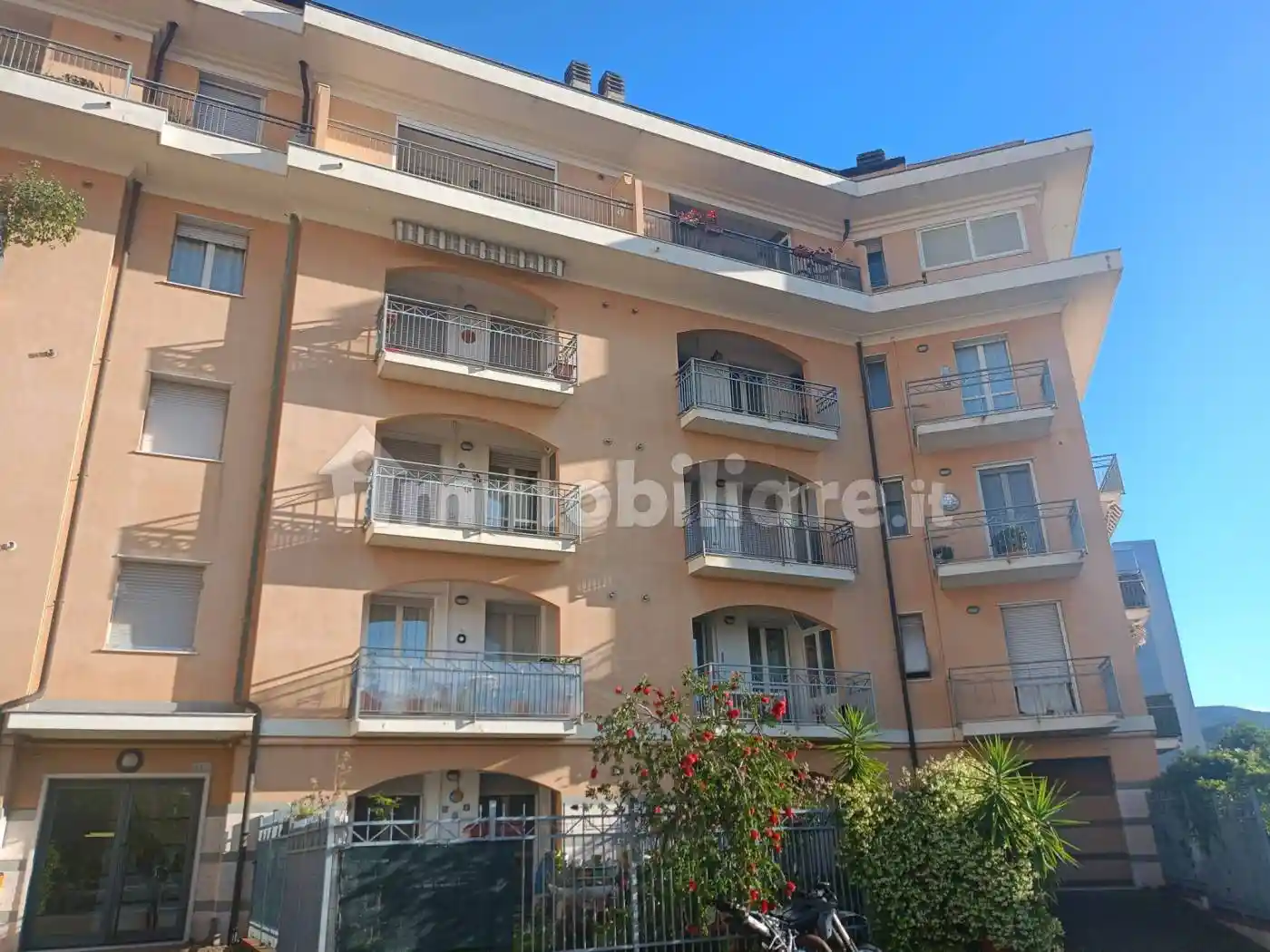 Appartamento in vendita a Vado Ligure