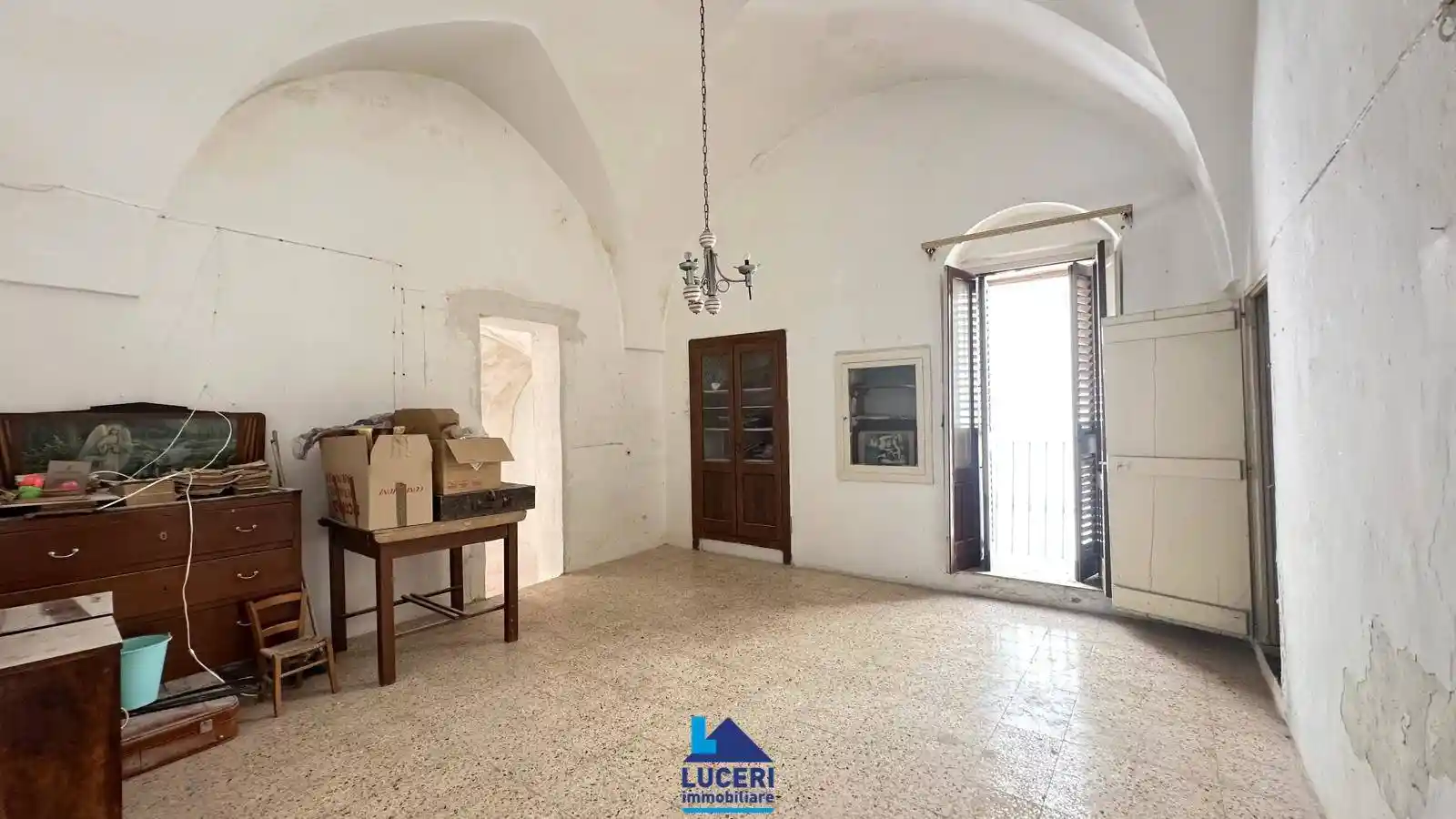 Palazzo - Edificio in vendita a Parabita