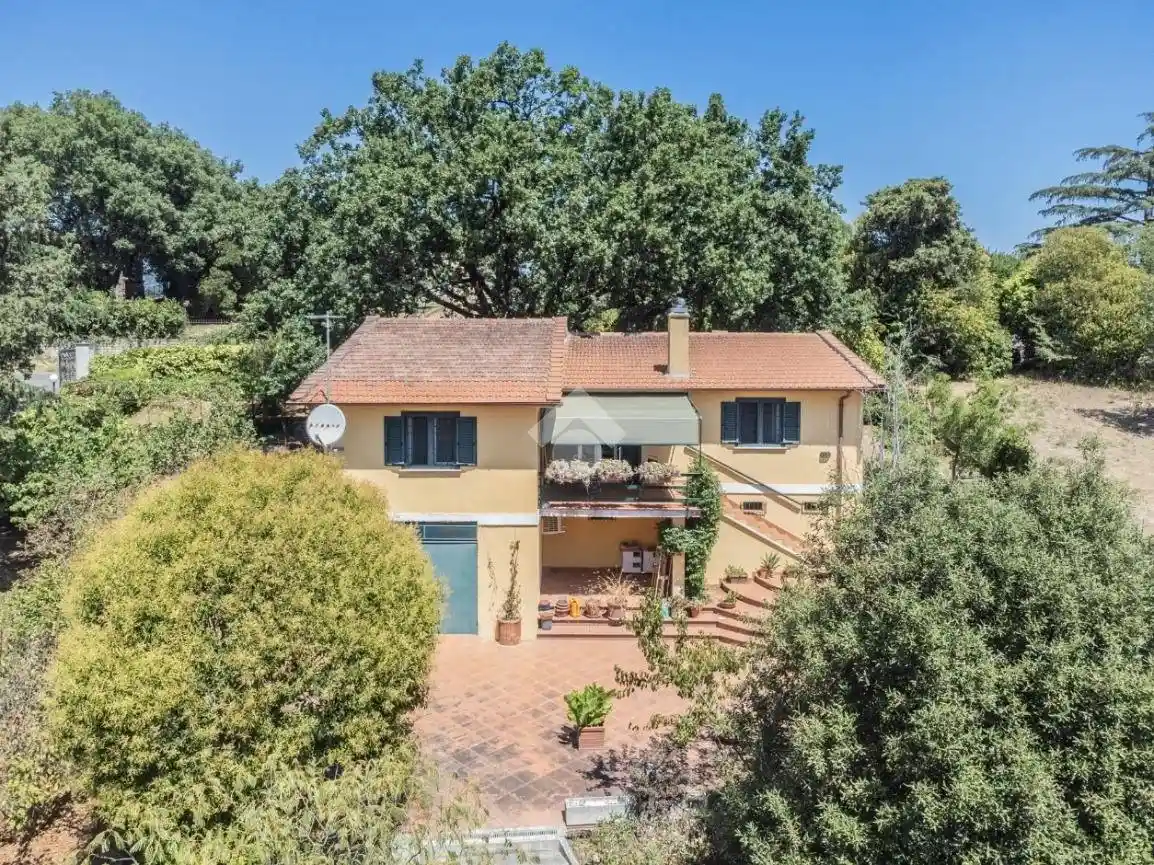 Villa in vendita a Sutri