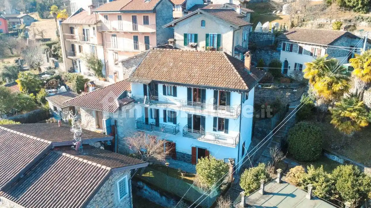 Villa in vendita a Oggebbio