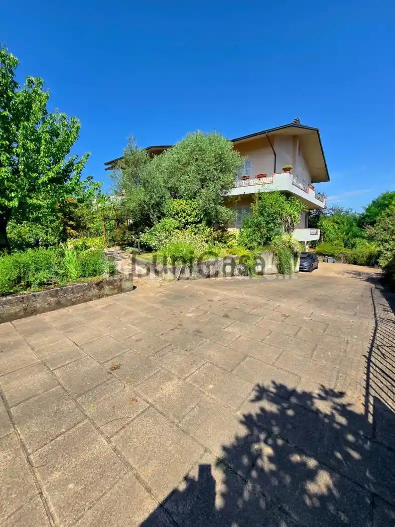 Villa in vendita a Villafranca in Lunigiana