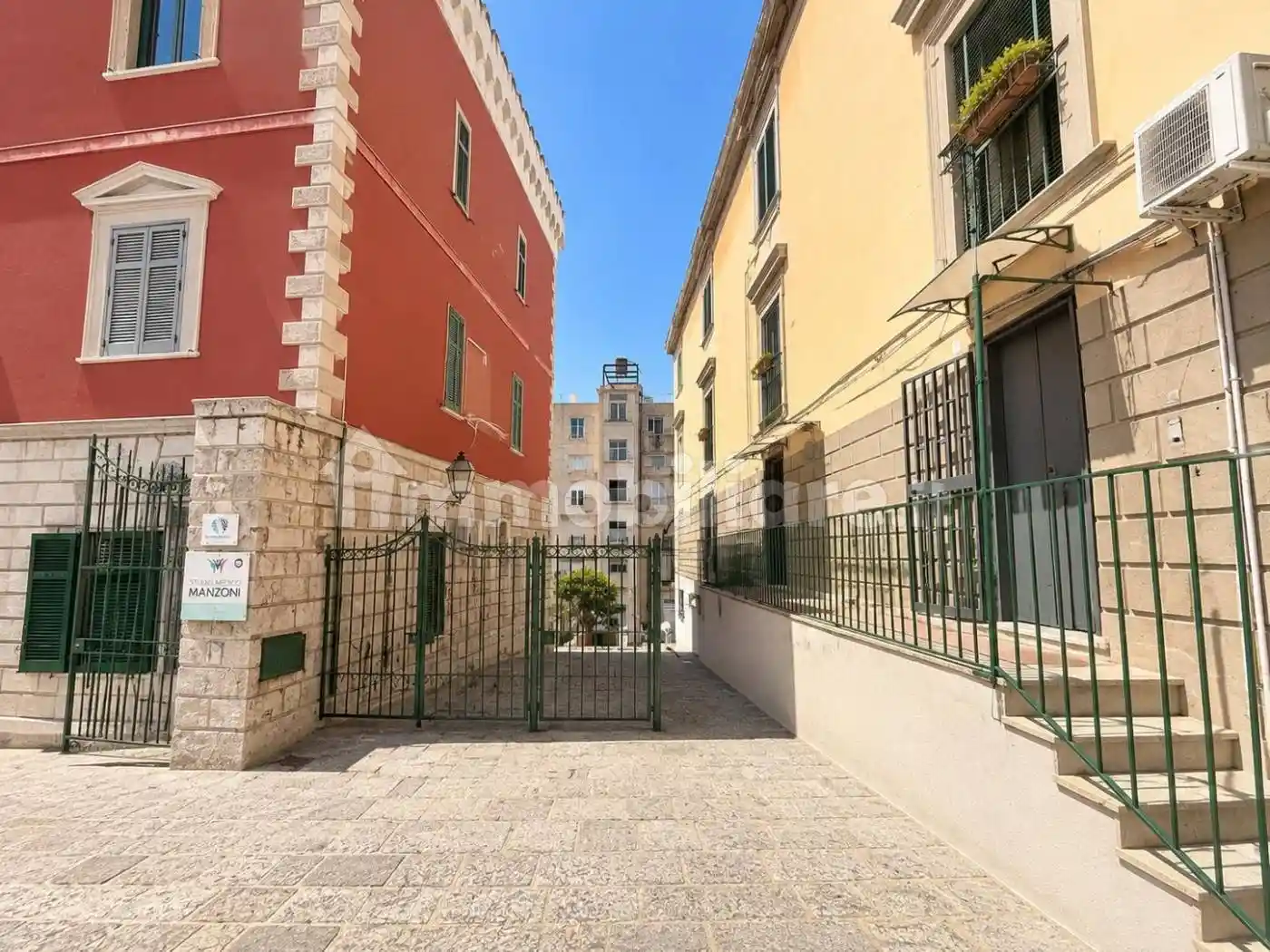 Appartamento in vendita a Napoli