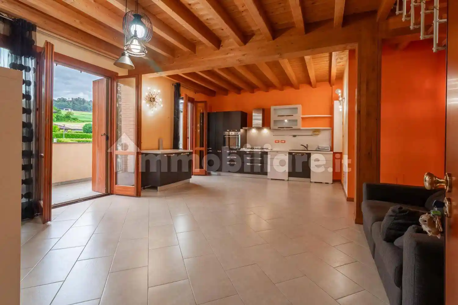 Appartamento in vendita a Langhirano
