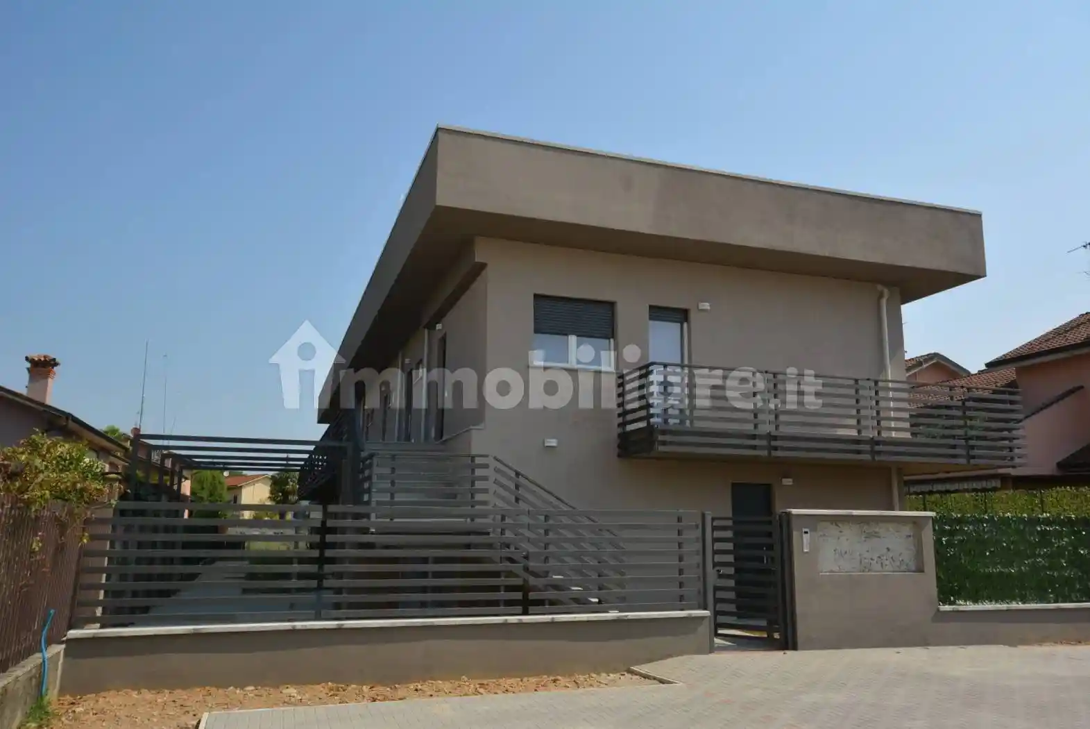 Appartamento in affitto a Vimercate