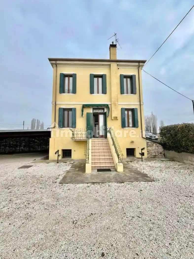 Casa indipendente in vendita a Montagnana