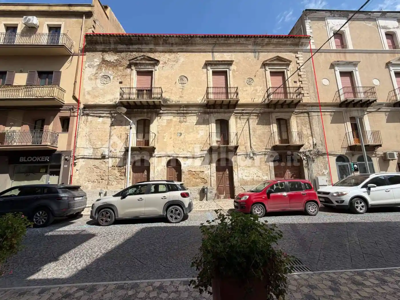 Palazzo - Edificio in vendita a Gela