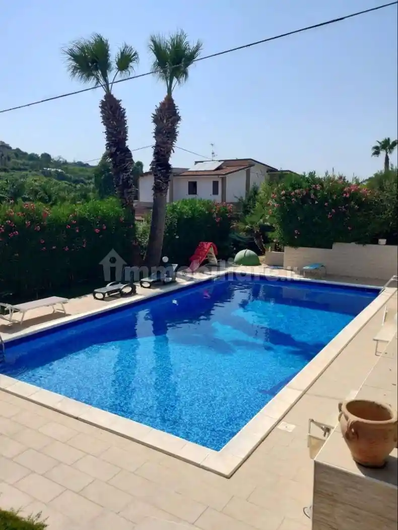 Villa in affitto a Trappeto