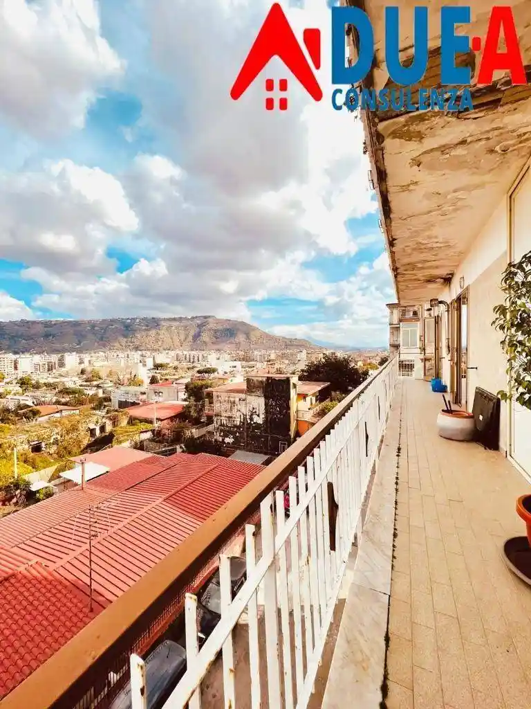 Appartamento in vendita a Napoli