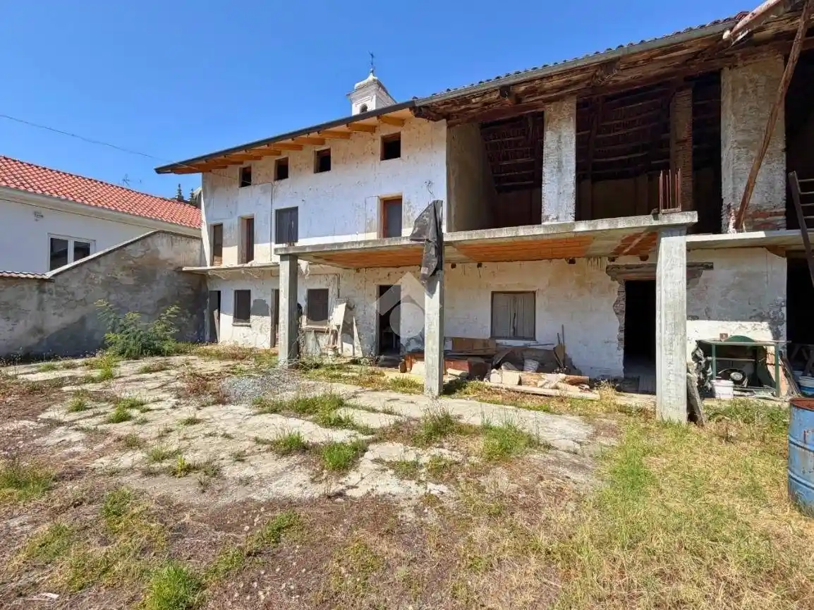 Casa indipendente in vendita a Tronzano Vercellese