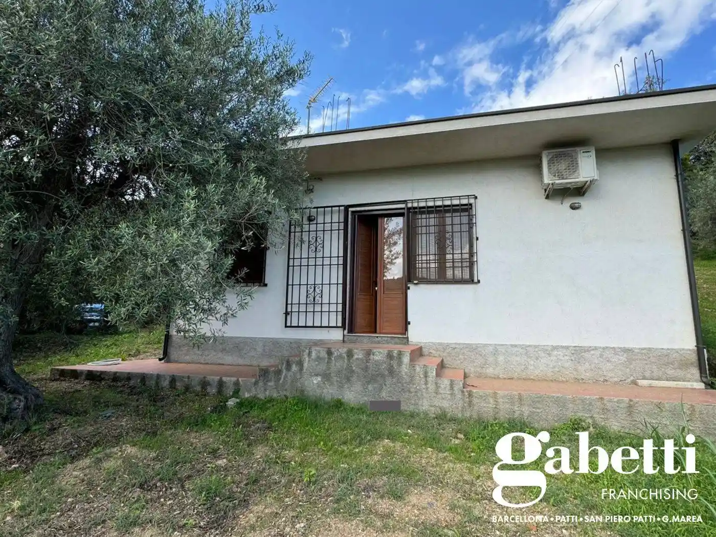 Casa indipendente in vendita a Montagnareale
