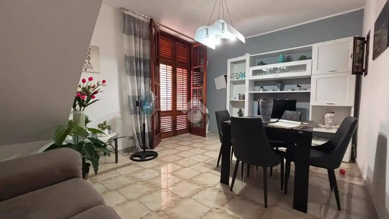 Appartamento in vendita a Palermo