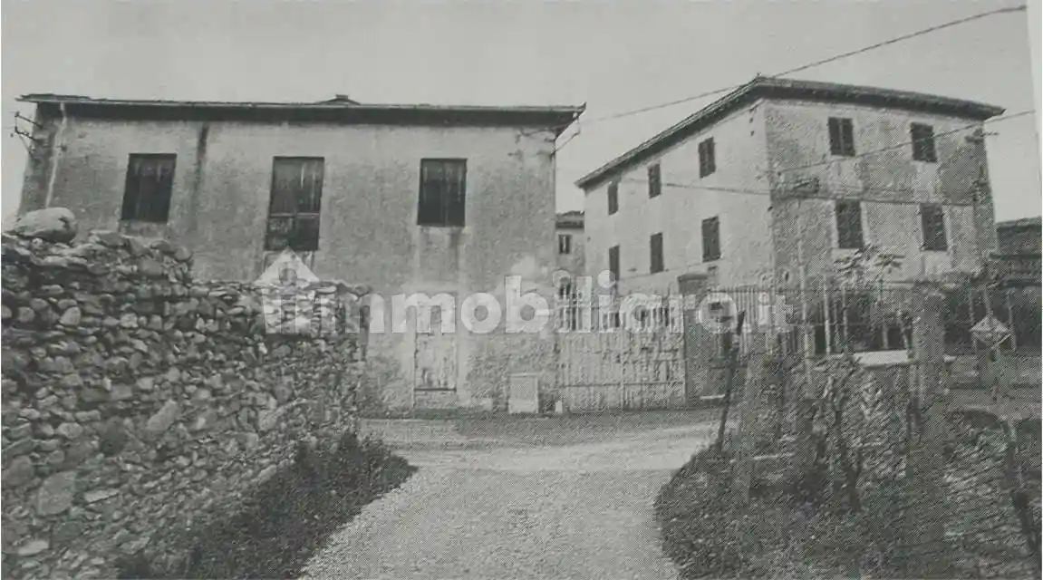Rustico - Casale in vendita a Capannori