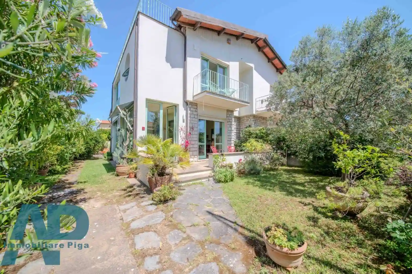 Villa - foto 2
