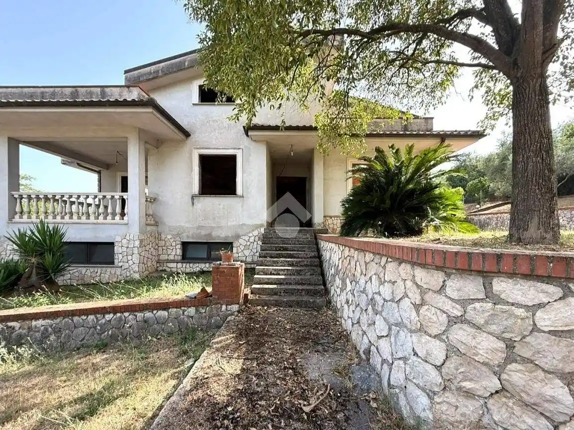 Villa in vendita a Priverno