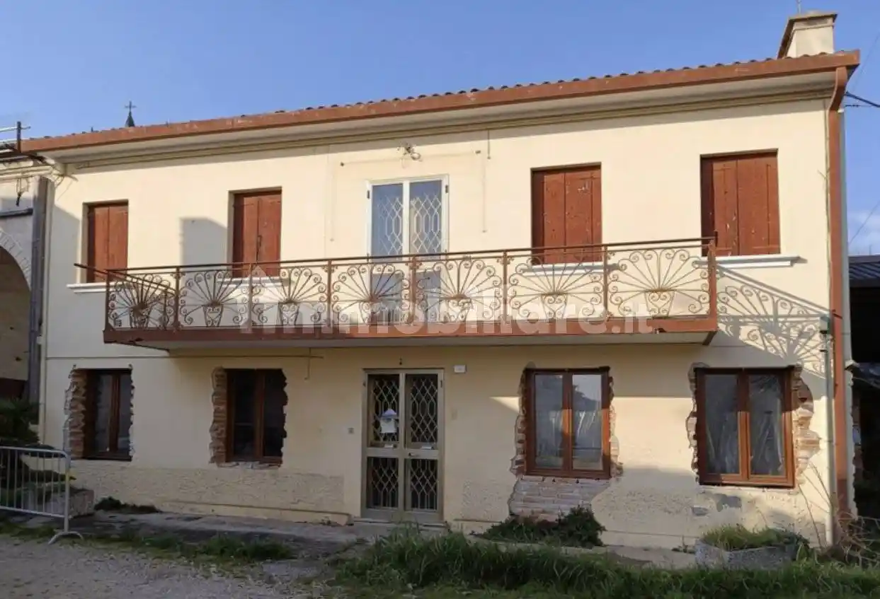 Villa in vendita a Fossò