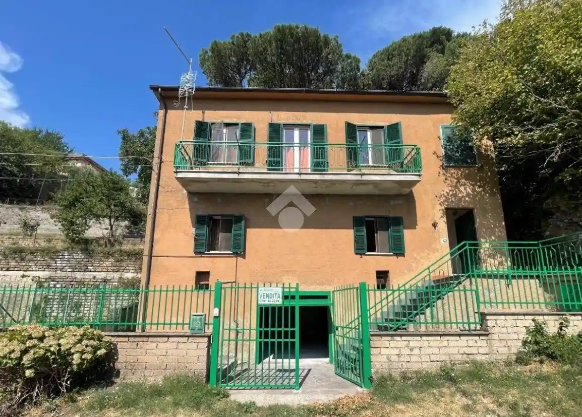 Villa in vendita a Latera