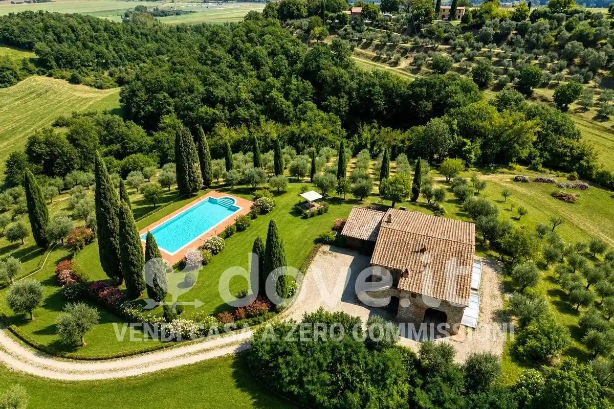 Rustico - Casale in vendita a Cetona